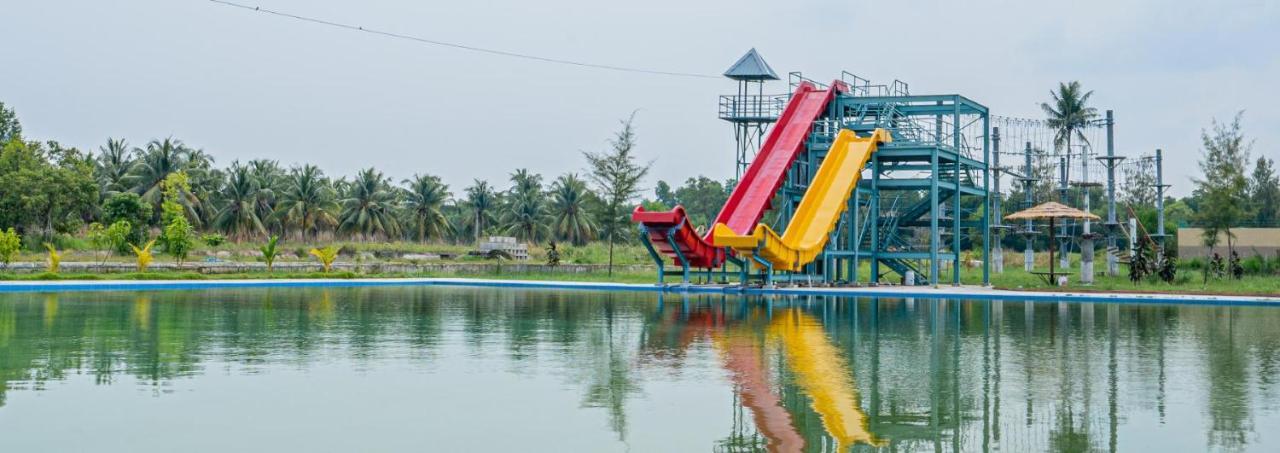 Kanopi Tipi Hotel Kampung Sungai Rengit Exterior foto